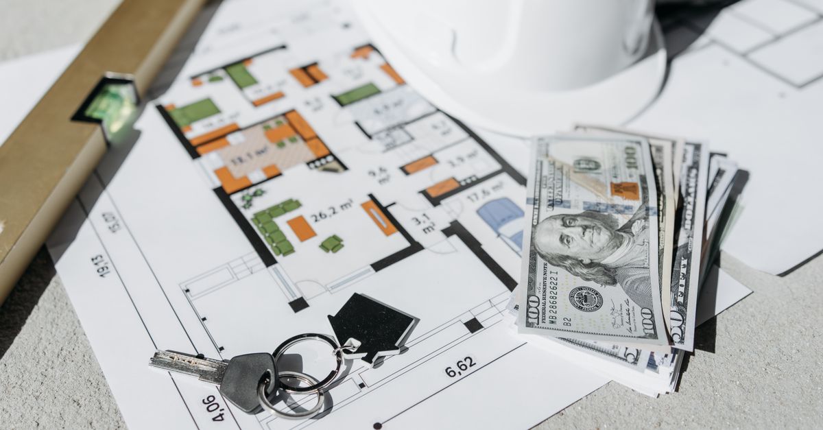 Inwestowanie w nieruchomości: najem, flipping i ekspozycja przez REIT-y – zdjęcie ilustrujące artykuł „W co inwestować duże pieniądze?”