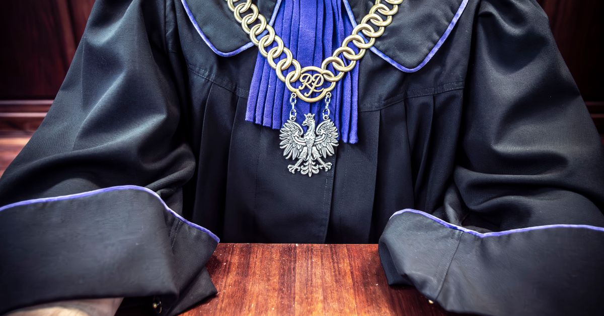 Zasady odwołania umocowania oraz skutki prawne śmierci właściciela rachunku – zdjęcie ilustrujące artykuł „Jak ustanowić pełnomocnika do konta bankowego?”
