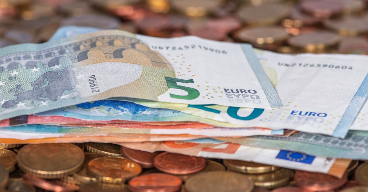 Lokaty bankowe i konta oszczędnościowe: gwarancja BFG i zarządzanie płynnością – zdjęcie ilustrujące artykuł „Bezpieczne inwestycje - jak inwestować w bezp